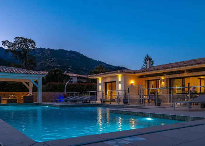 Les Arbousiers - Piscine Chauffee Securisee - 210m2 - 4 Appartement