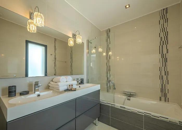 Appartement Les Arbousiers - Piscine Chauffee Securisee - 210m2 - 4 Porto-Vecchio (Corsica)