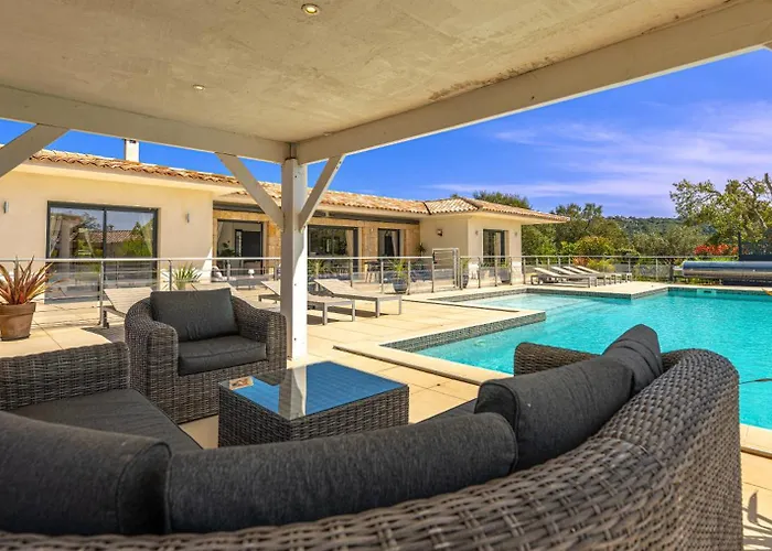 Les Arbousiers - Piscine Chauffee Securisee - 210m2 - 4 Appartement