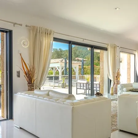 Les Arbousiers - Piscine Chauffee Securisee - 210m2 - 4 포르토베쉬오