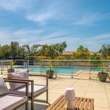 Les Arbousiers - Piscine Chauffee Securisee - 210m2 - 4 *