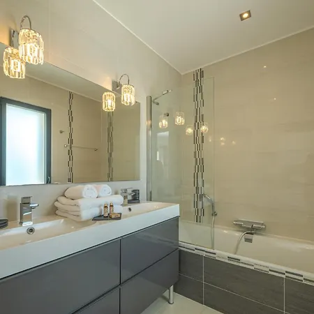 아파트 Les Arbousiers - Piscine Chauffee Securisee - 210m2 - 4 포르토베쉬오