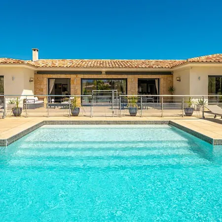 Les Arbousiers - Piscine Chauffee Securisee - 210m2 - 4 *