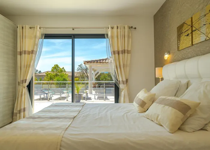 Les Arbousiers - Piscine Chauffee Securisee - 210m2 - 4 * Porto-Vecchio (Corsica)